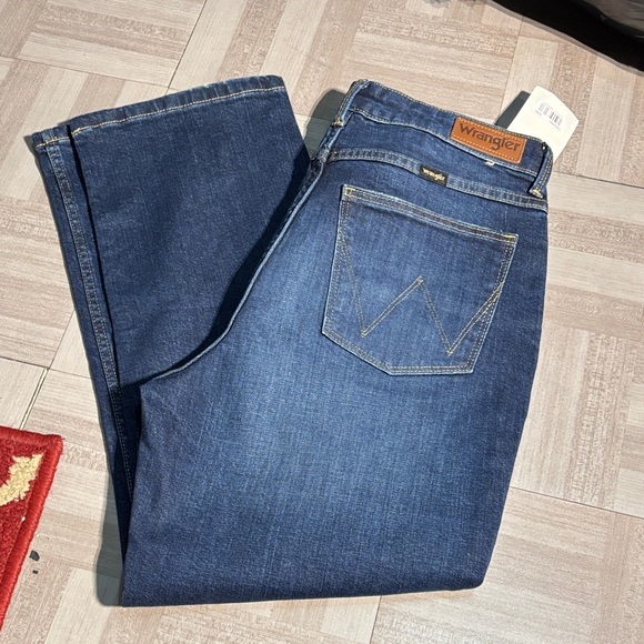 Wrangler Indigo Straight-Leg Jeans - Picture 4 of 5